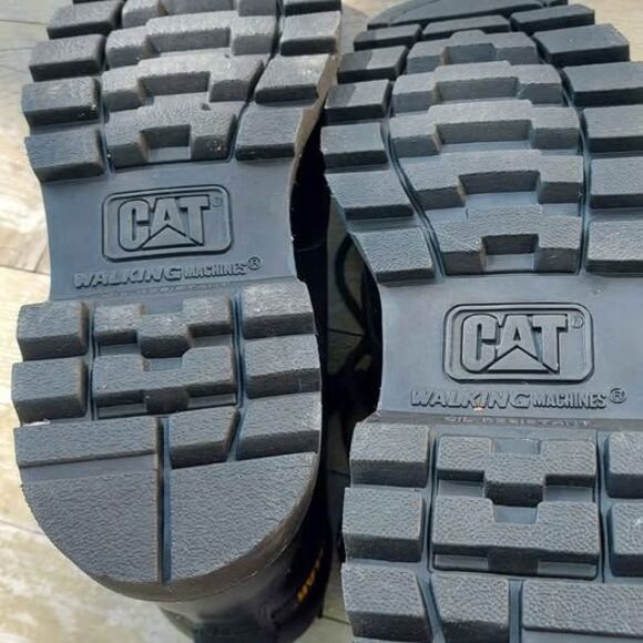 CAT Men\'s Second Shift Steel Toe Black Boot size 9